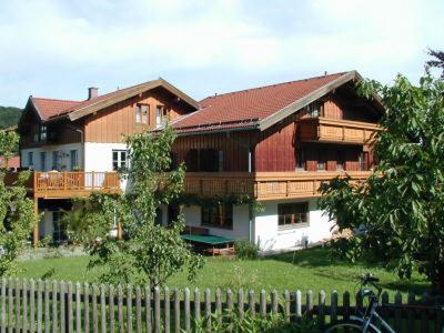 Gaestehaus Alpin - Inkl. Chiemgau-Karte Bergen  Eksteriør bilde